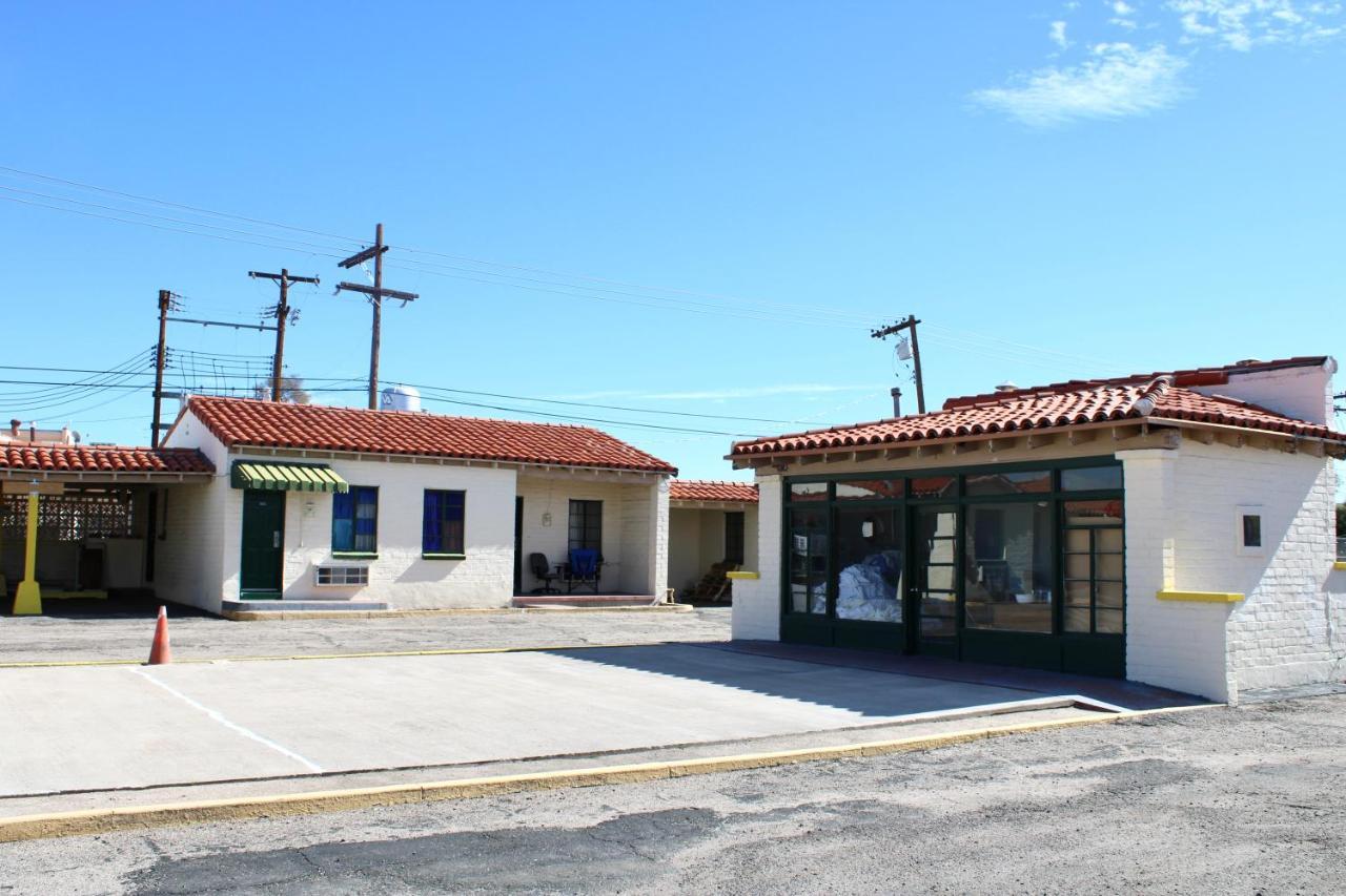 Economy Inn Tucson Exterior photo