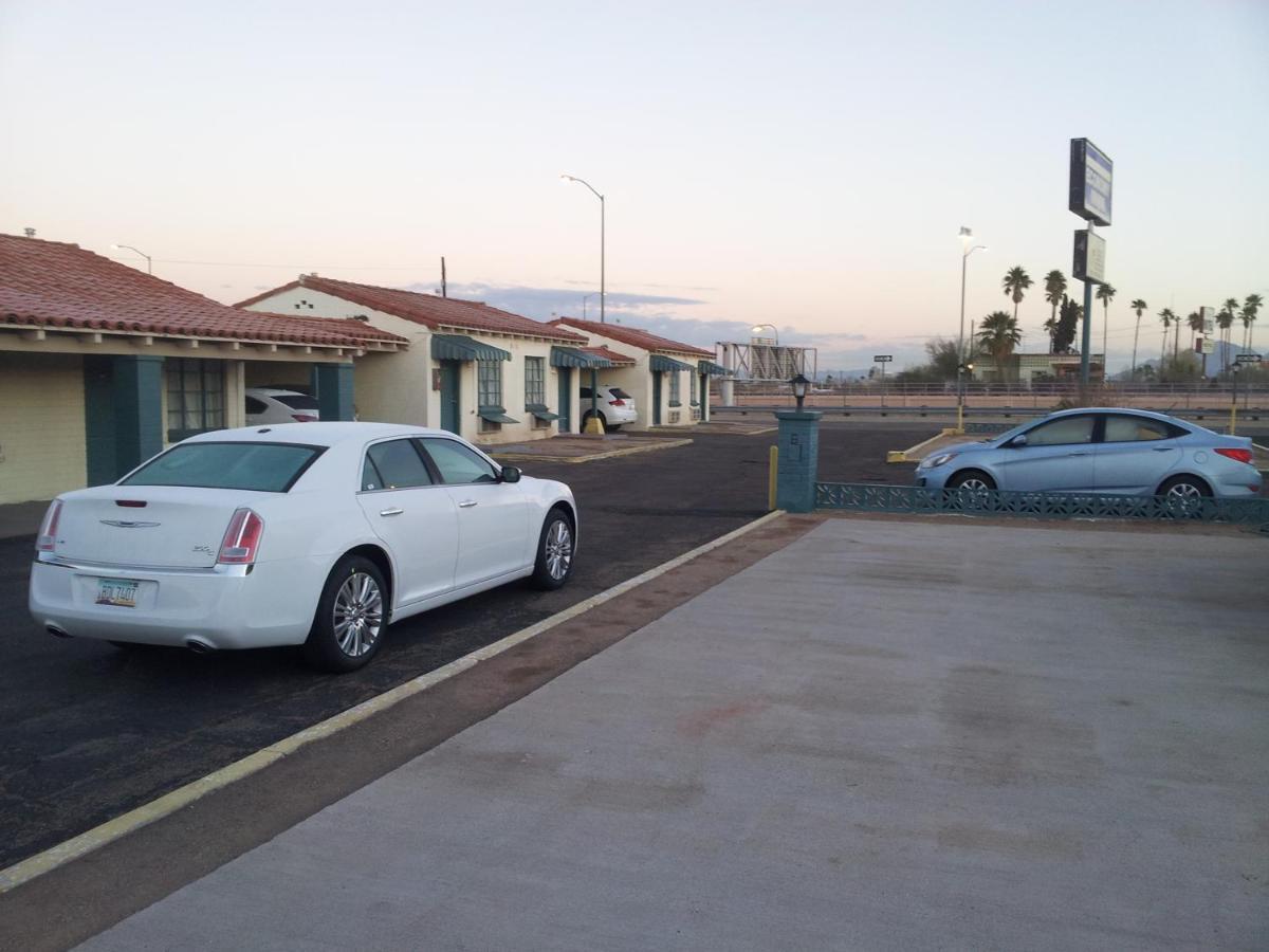 Economy Inn Tucson Exterior photo